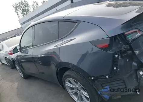 2022 Tesla Model Y Long Range Dual Motor All-Wheel Drive from USA, damaged, VIN 7SAYGDEE1NF515224
